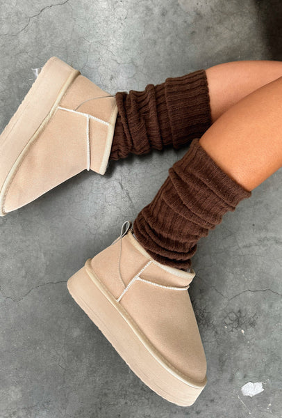Nila Leg Warmers - Brown – Thats So Fetch UK